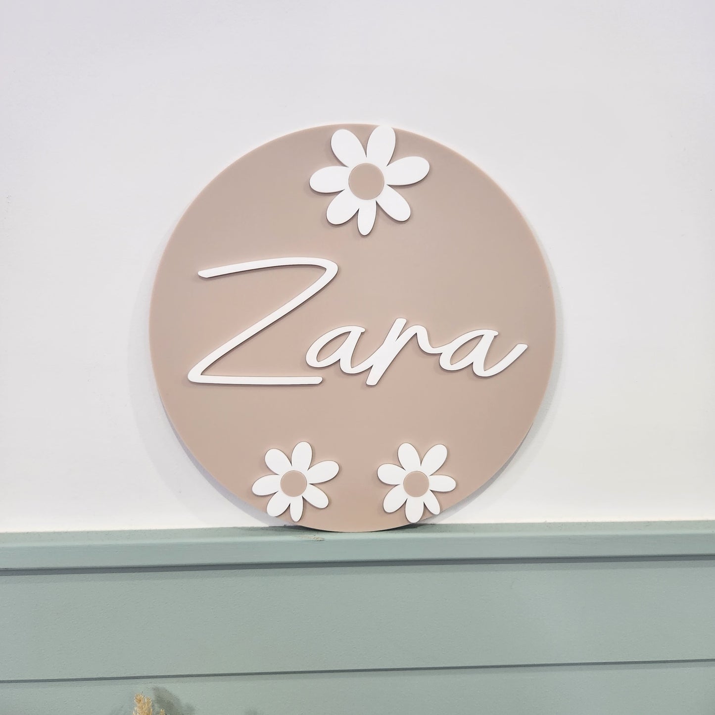 Daisy Name Sign